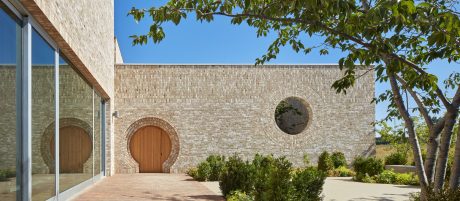 Eye-catching features on the building were used, like porthole shaped windows